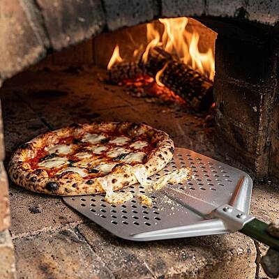 Alüminyum Delikli Pizza Küreği (36x36x110 cm) - 3
