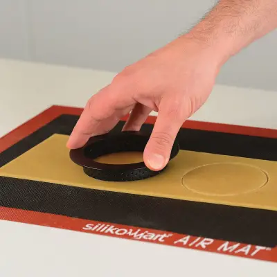 Silikomart Siyah Delikli Silpat Air mat 583x384 mm - 8